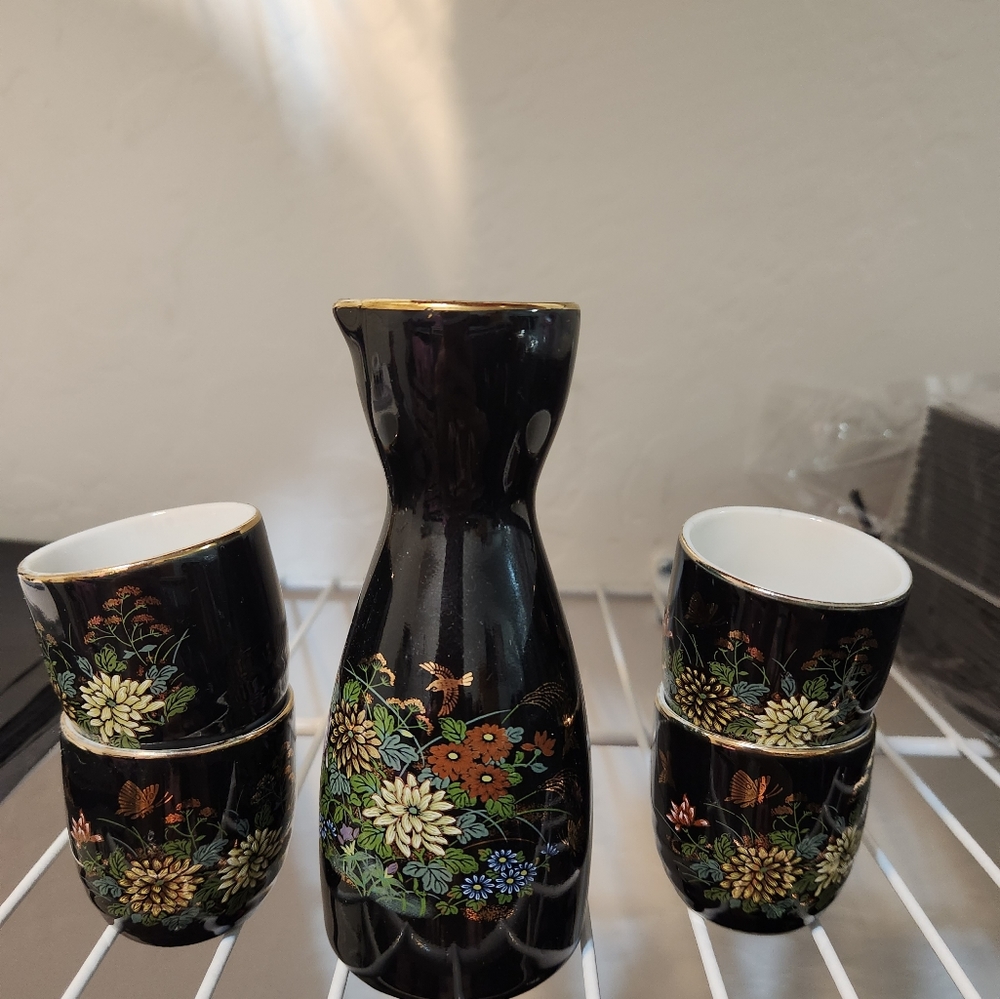 Sake Set Like New Condition, Made in Japan